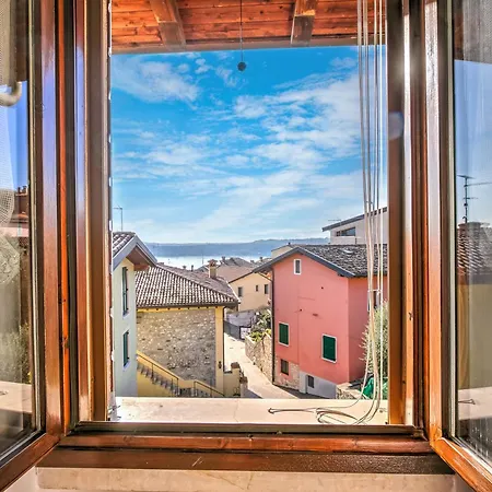 Le Fontane With View - Happy Διαμέρισμα Gardone Riviera