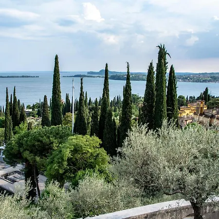 Διαμέρισμα Le Fontane With View - Happy